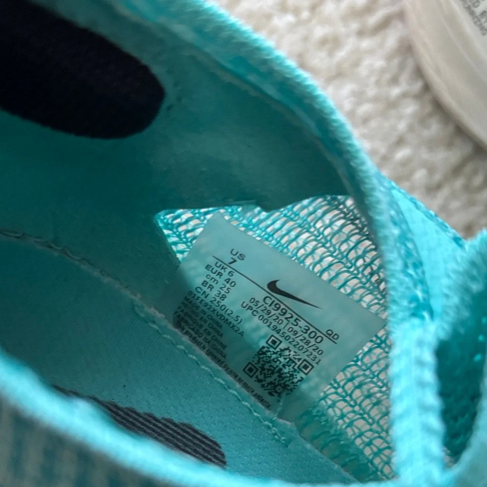 Nike Air Zoom Alphafly Next% Hyper Turquoise Men’s 7/ Womens 8.5